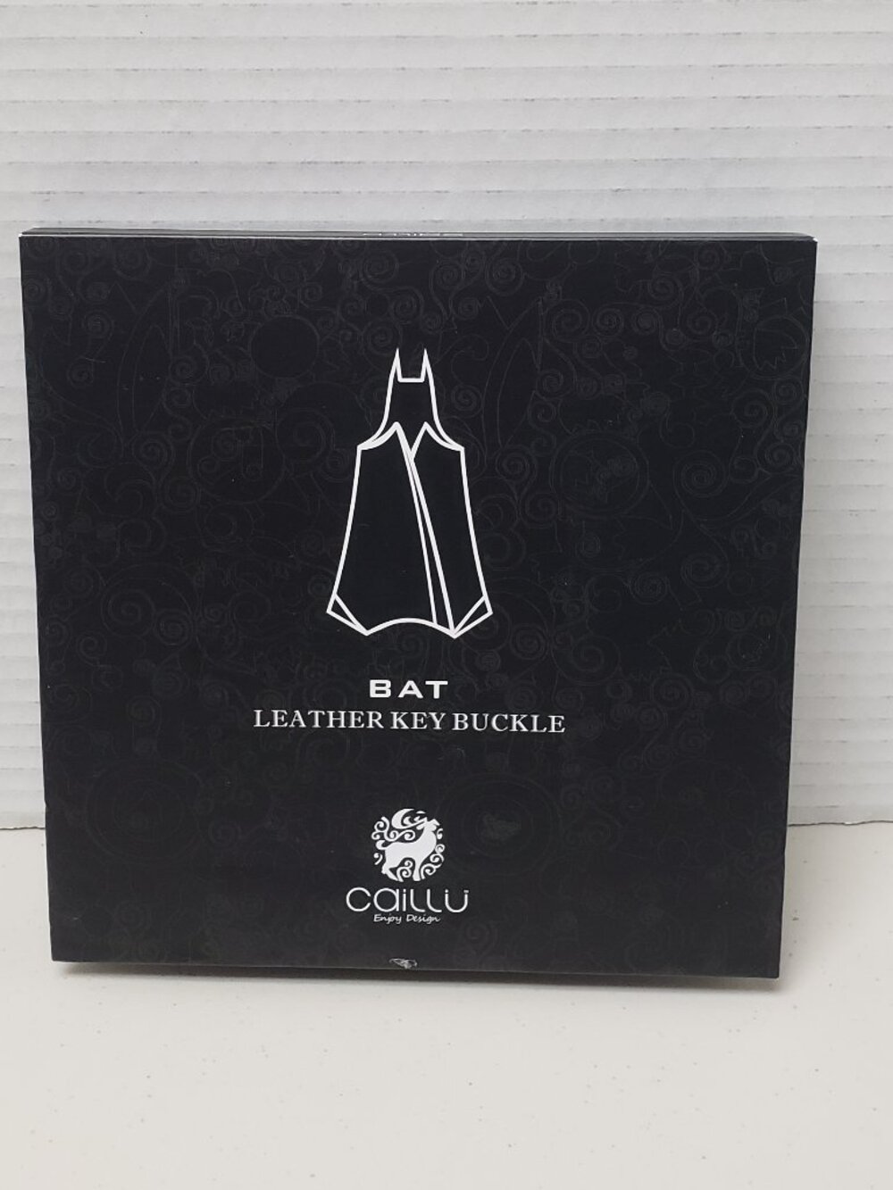 Caillu Bat Leather Key Buckle